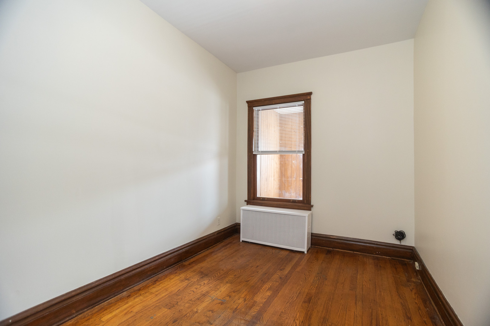 1451 W Thome Avenue Unit: 2