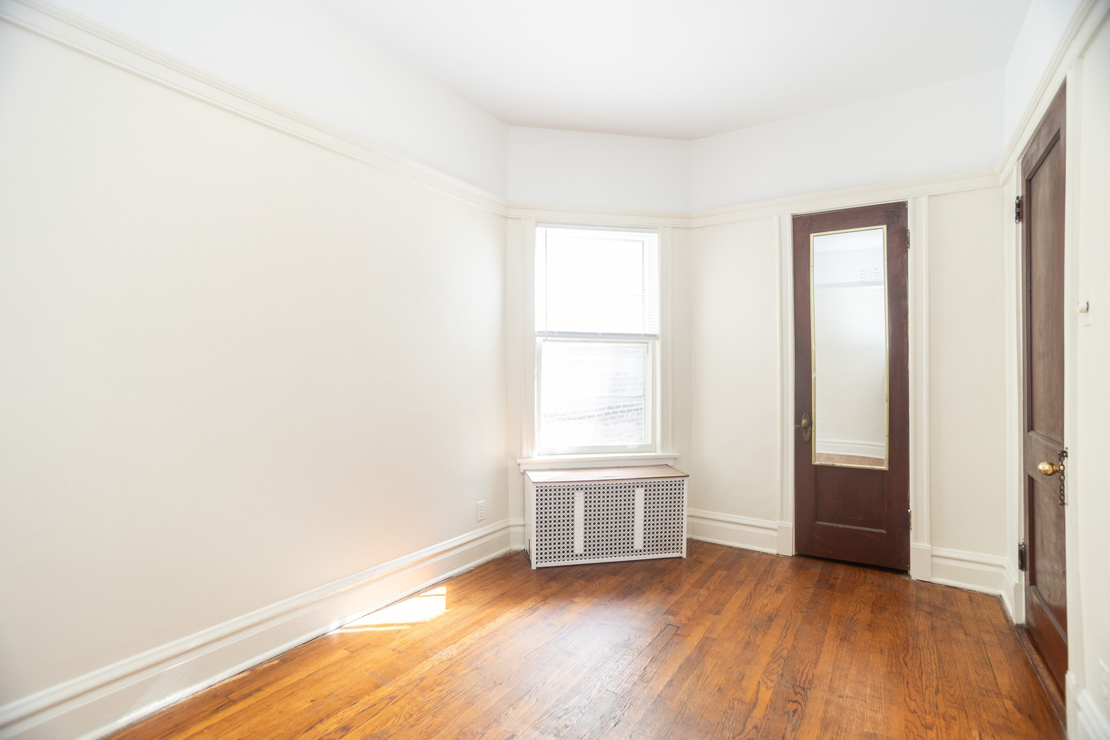 1451 W Thome Avenue Unit: 2