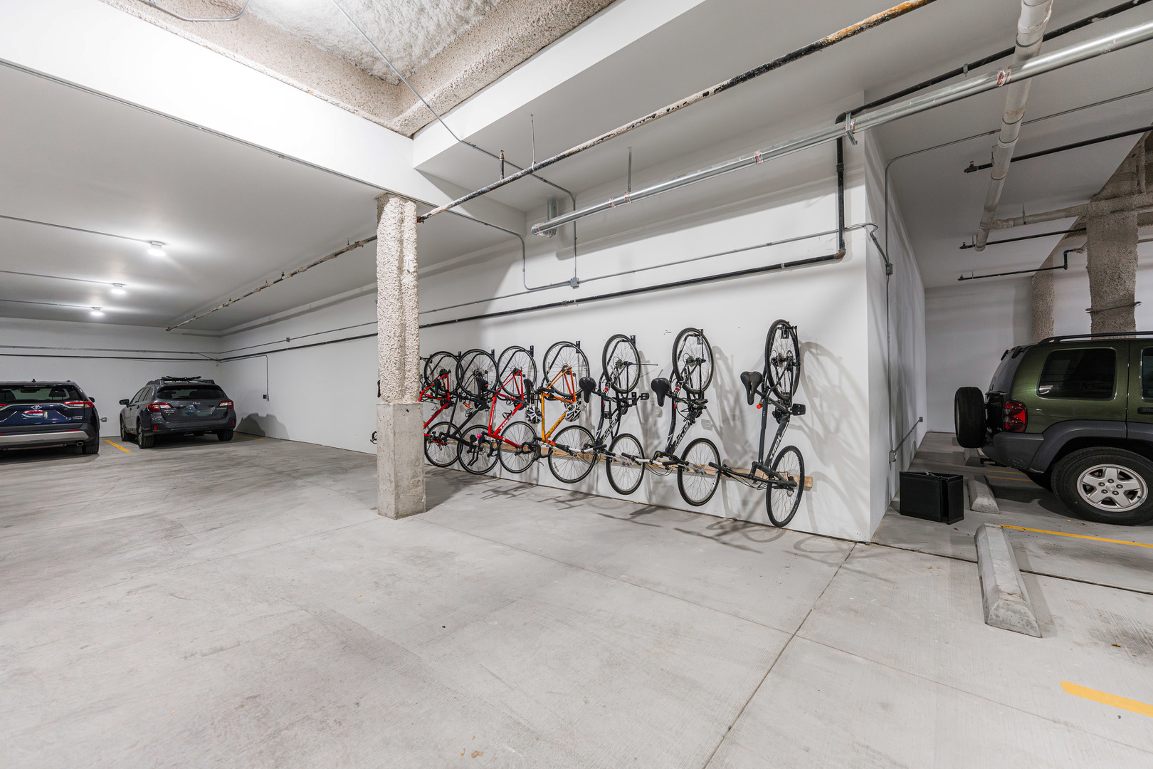 1767 W Rosehill Drive Unit: 304