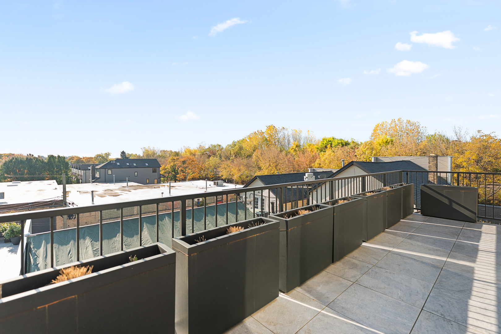 1767 W Rosehill Drive Unit: 304