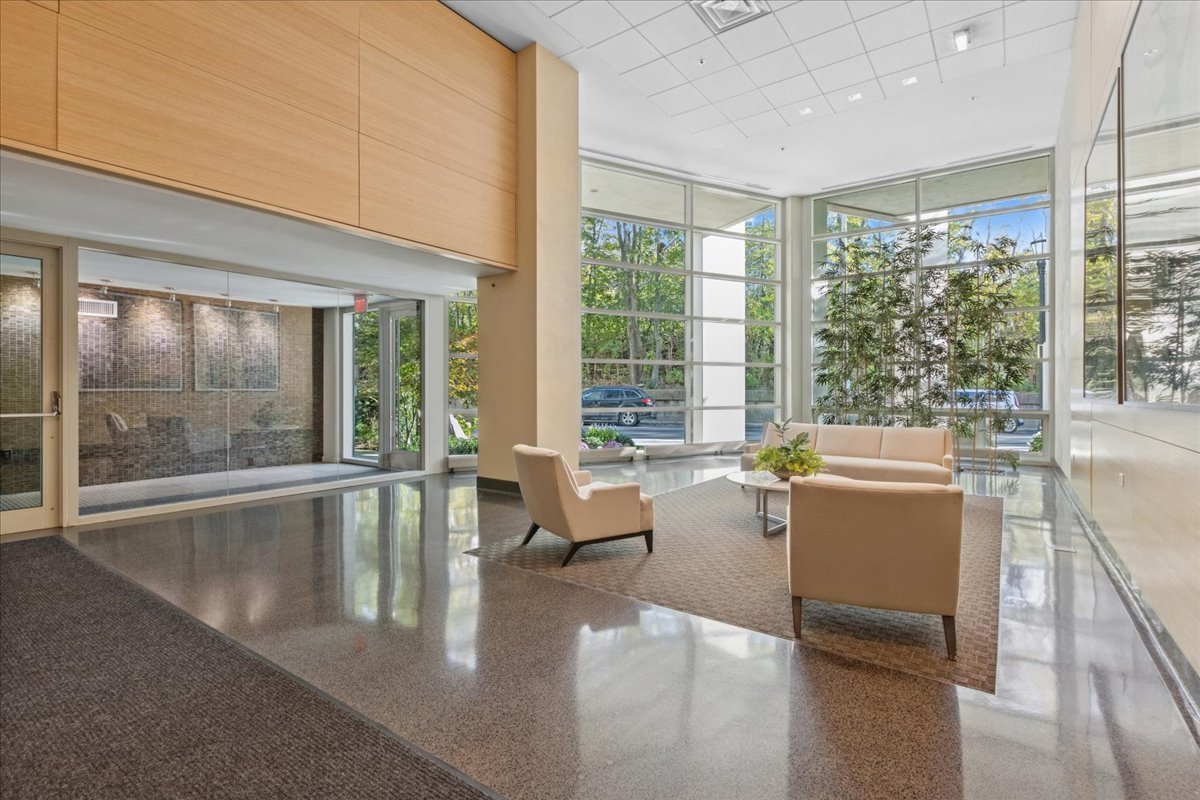 1570 ELMWOOD Avenue Unit: 1302