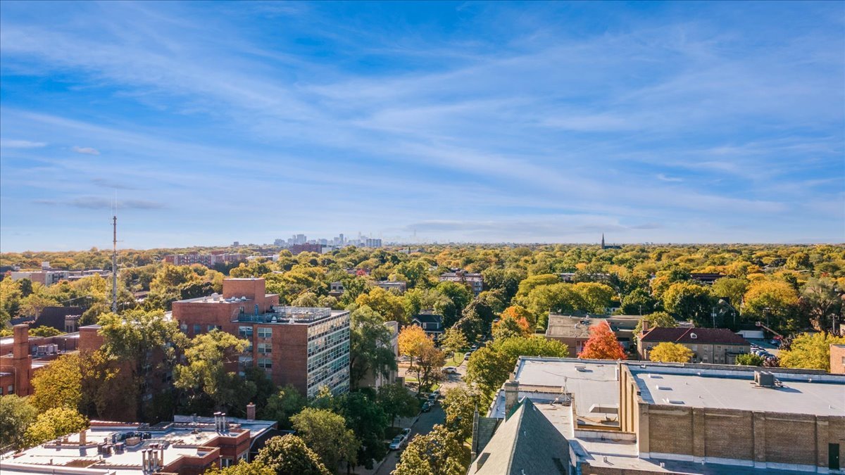 1570 ELMWOOD Avenue Unit: 1302