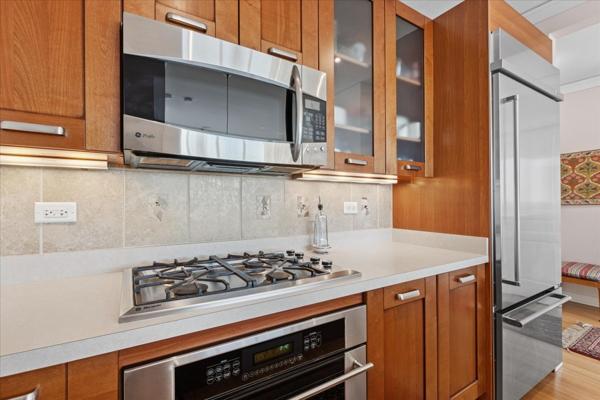 1570 ELMWOOD Avenue Unit: 1302