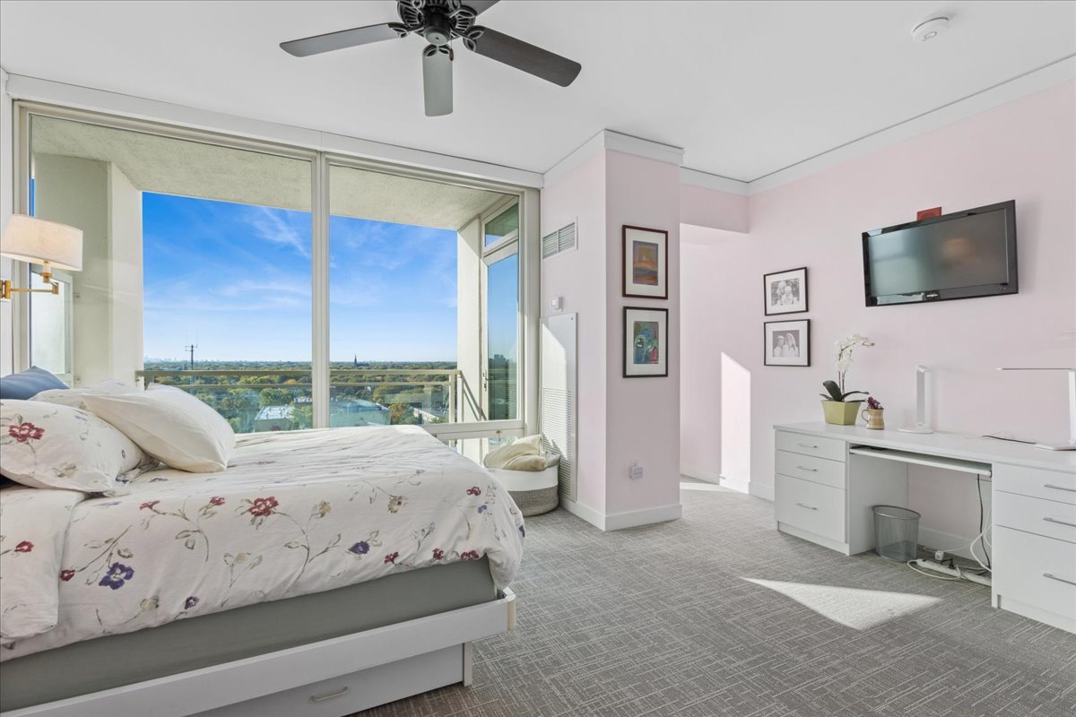 1570 ELMWOOD Avenue Unit: 1302