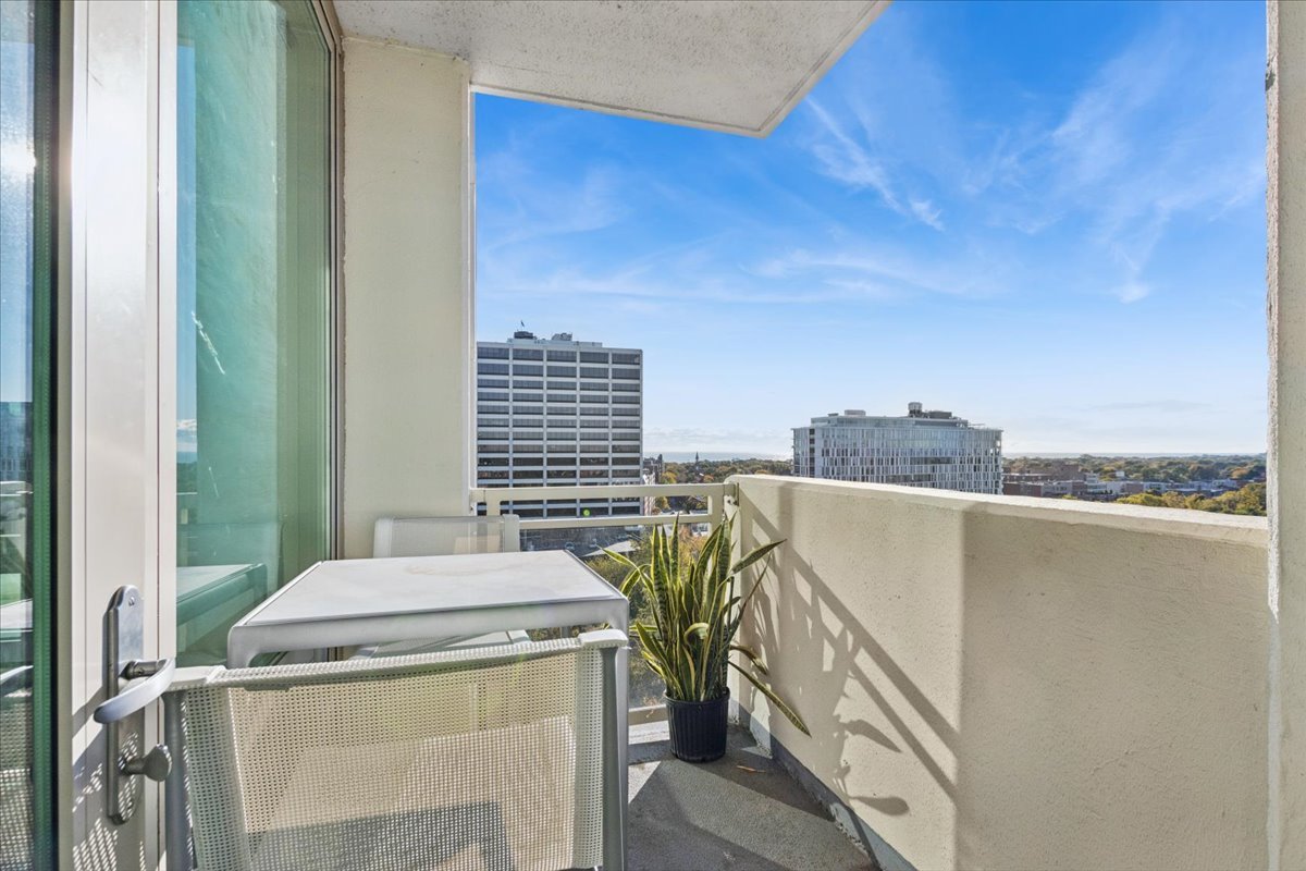 1570 ELMWOOD Avenue Unit: 1302