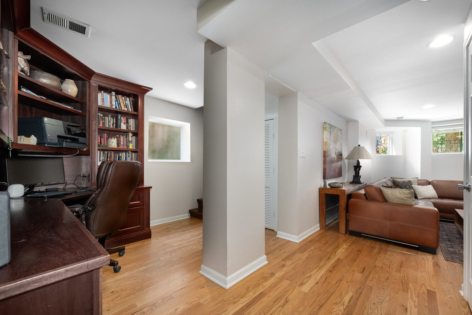 5531 N Campbell Avenue Unit: 1A