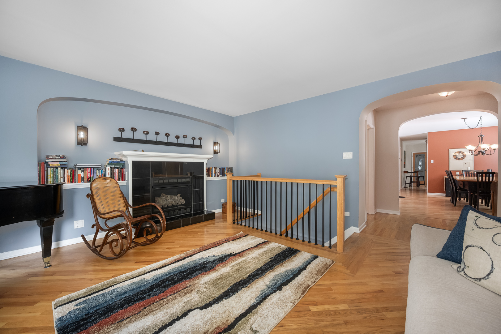 5531 N Campbell Avenue Unit: 1A