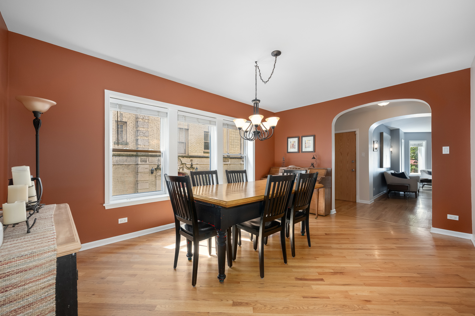 5531 N Campbell Avenue Unit: 1A