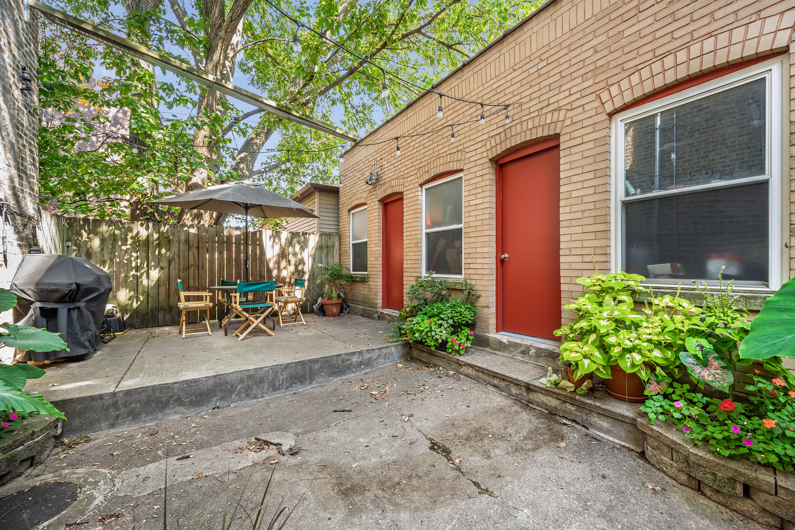 5531 N Campbell Avenue Unit: 1A