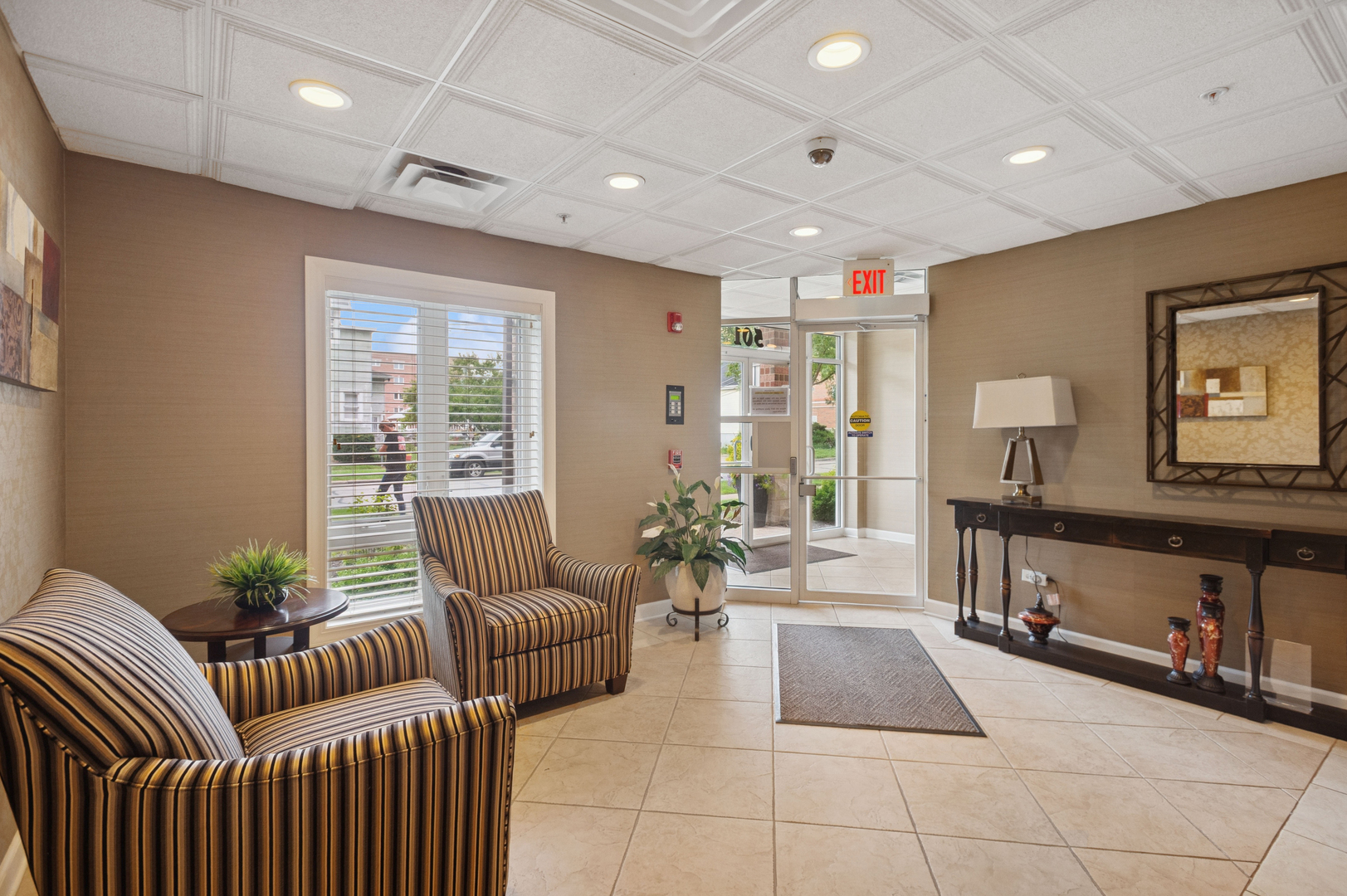 501 ALLES Street Unit: 501A