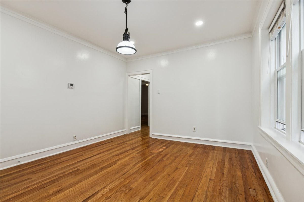 6724 N Campbell Avenue Unit: 1