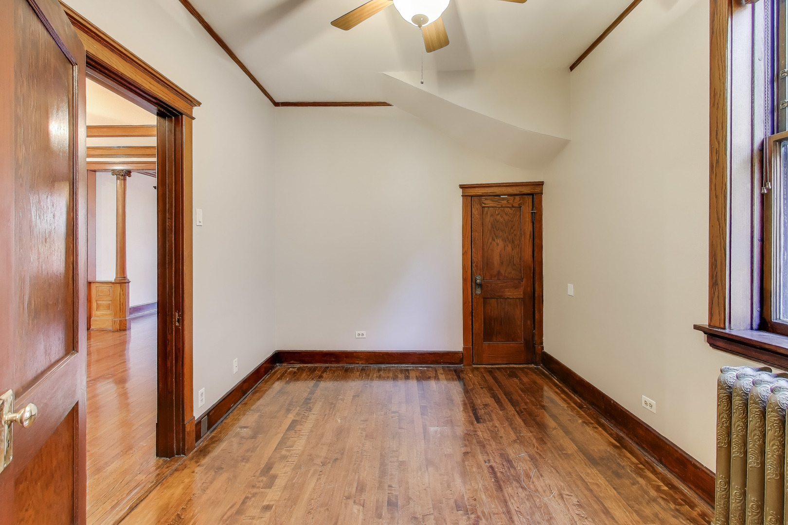 6542 N Newgard Avenue Unit: 1