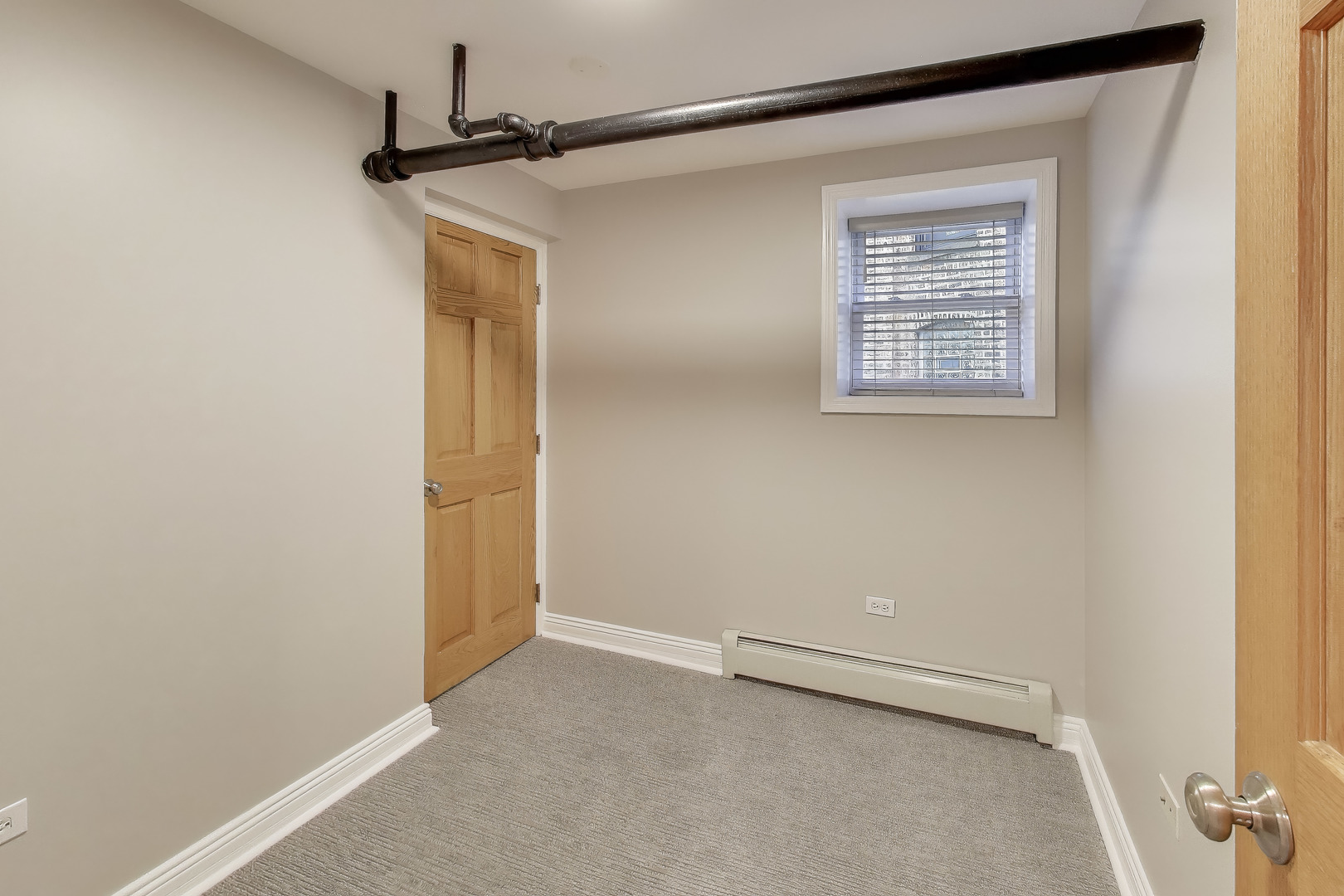 6542 N Newgard Avenue Unit: 1