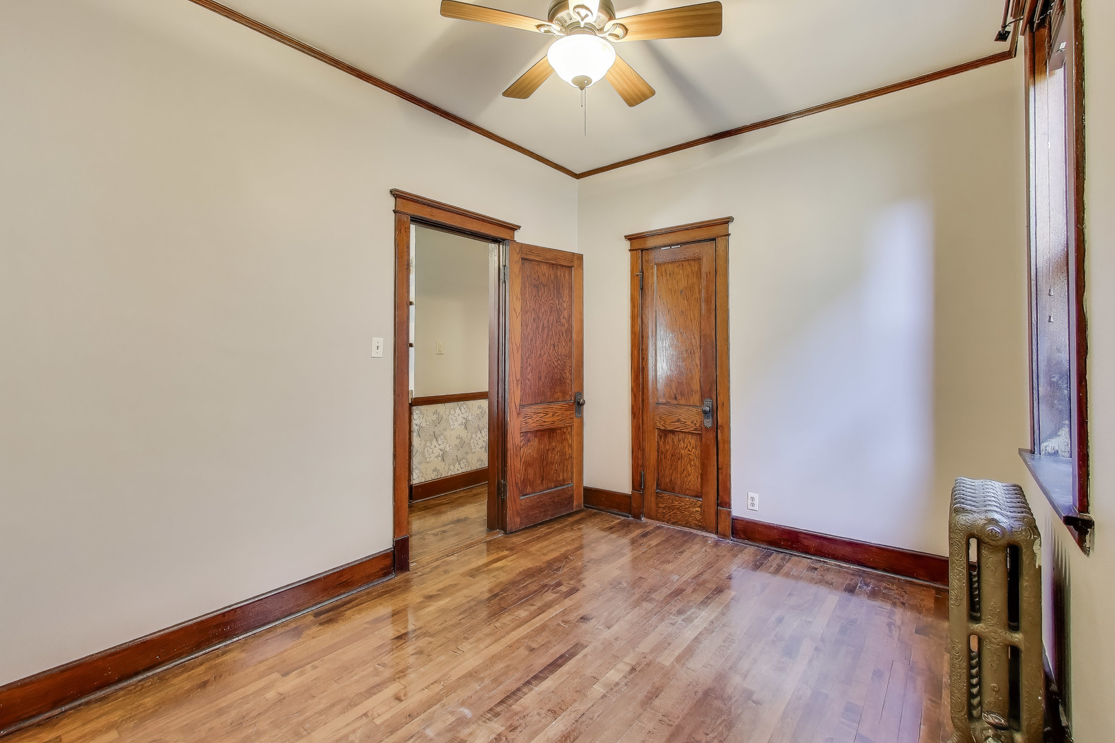 6542 N Newgard Avenue Unit: 1