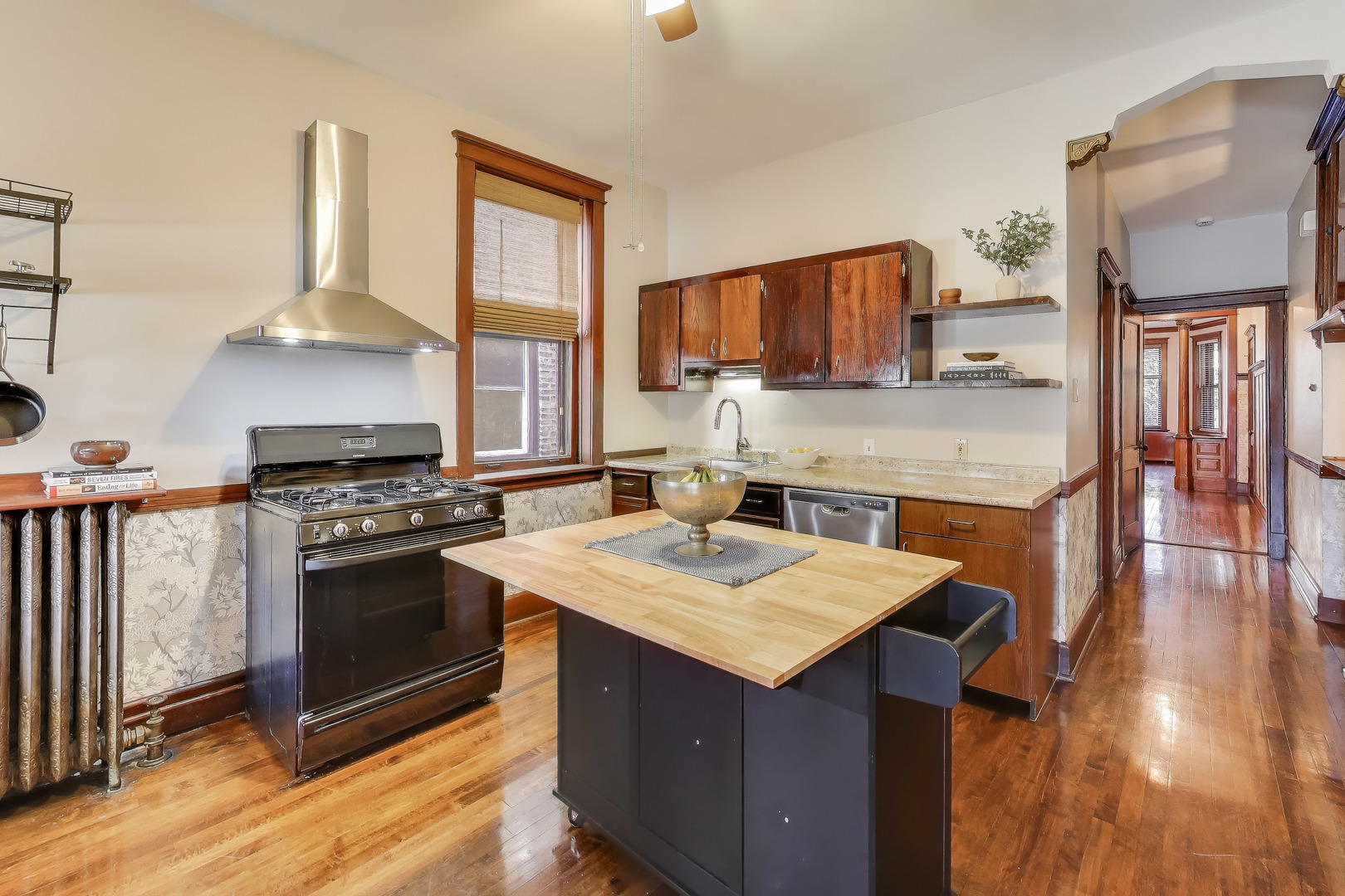 6542 N Newgard Avenue Unit: 1