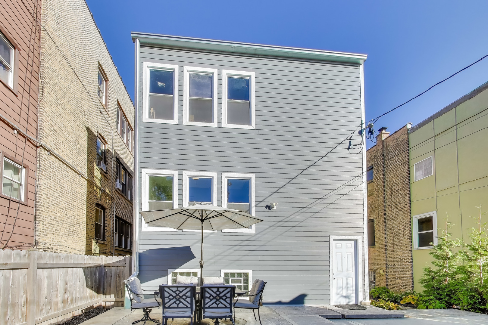 6542 N Newgard Avenue Unit: 1