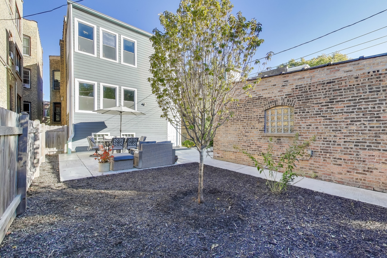 6542 N Newgard Avenue Unit: 1