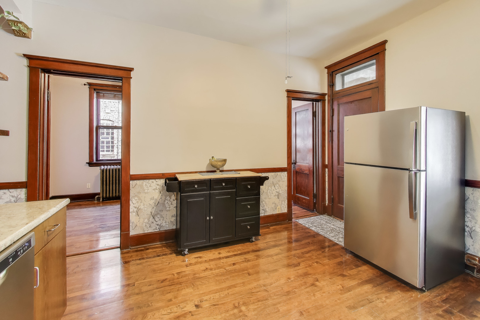 6542 N Newgard Avenue Unit: 1