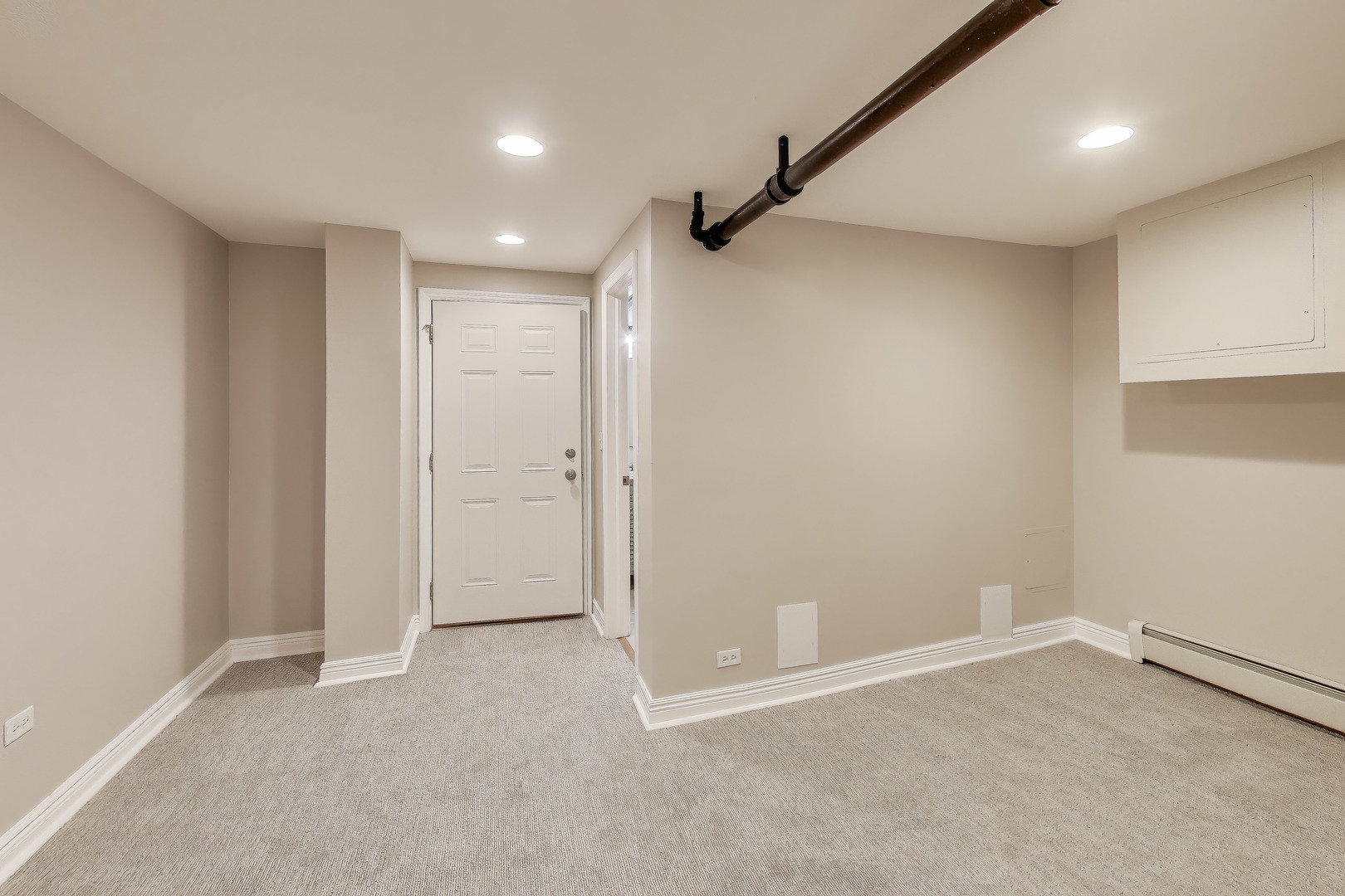 6542 N Newgard Avenue Unit: 1