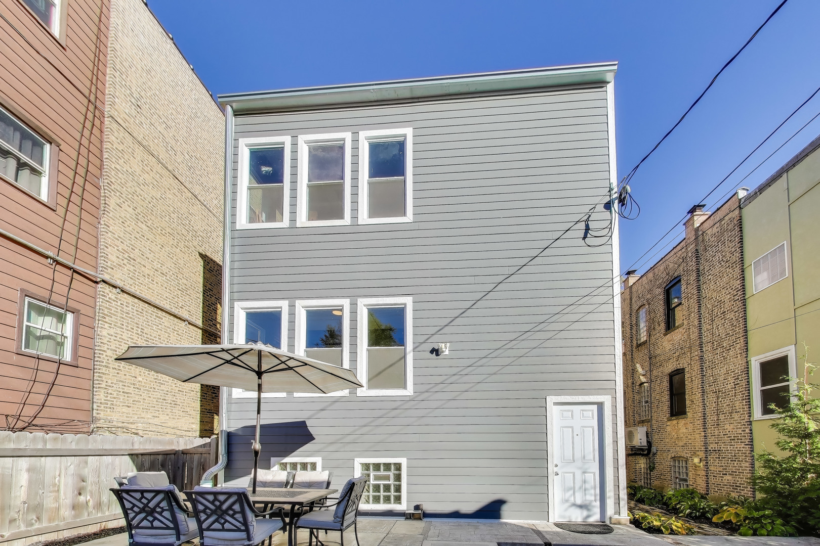 6542 N Newgard Avenue Unit: 1
