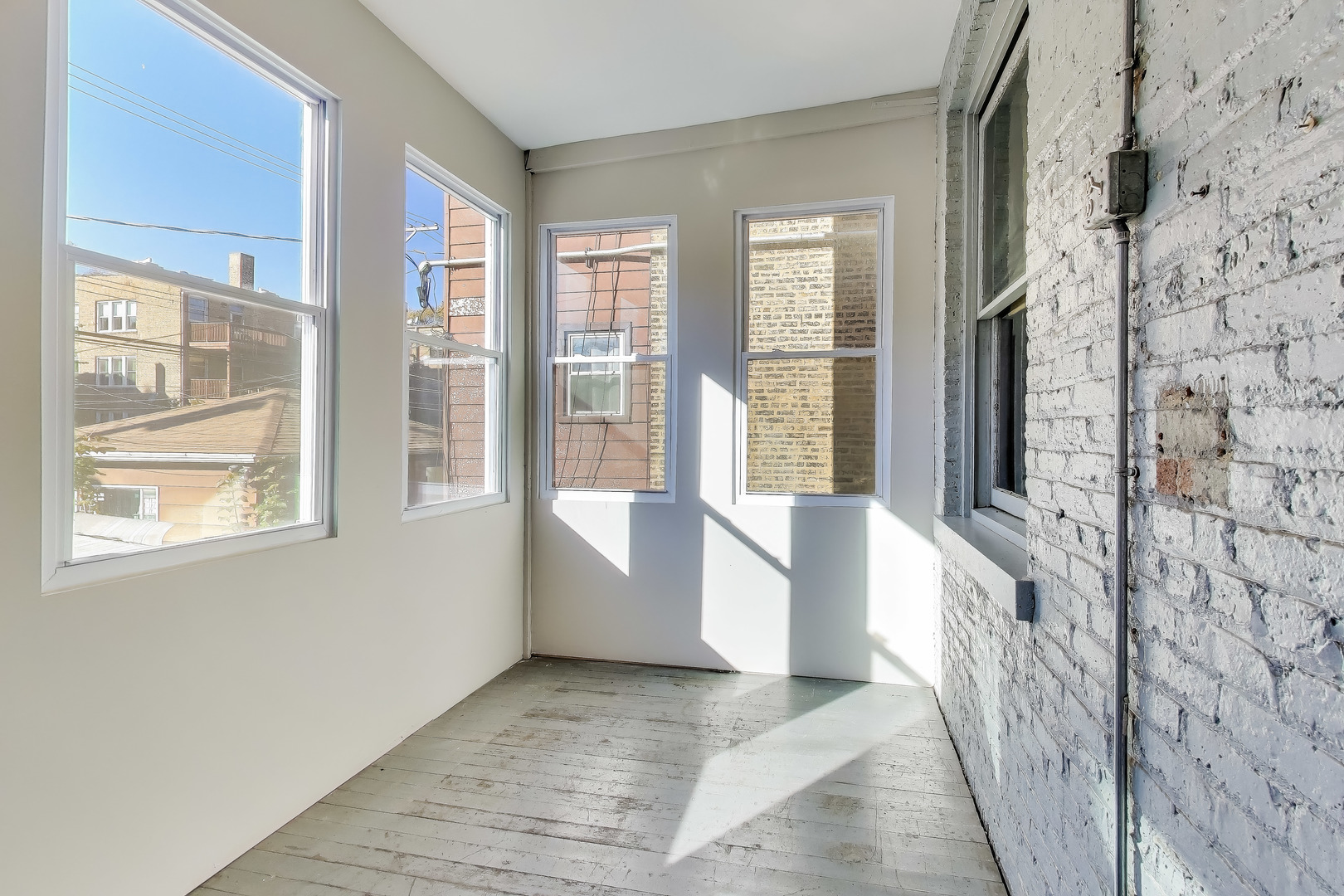 6542 N Newgard Avenue Unit: 1