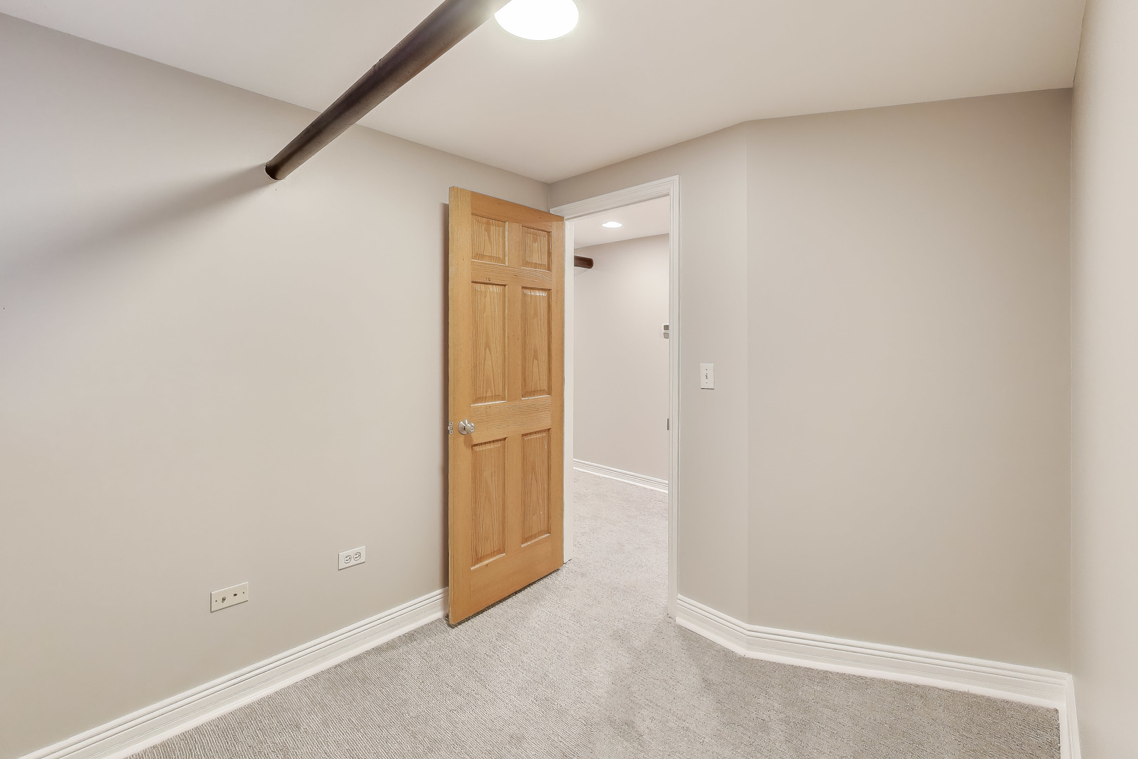 6542 N Newgard Avenue Unit: 1