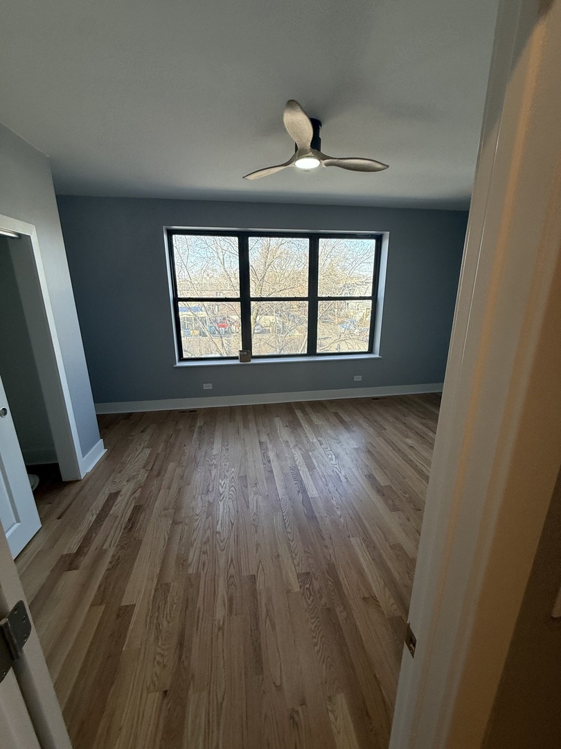 2157 N Western Avenue Unit: 2
