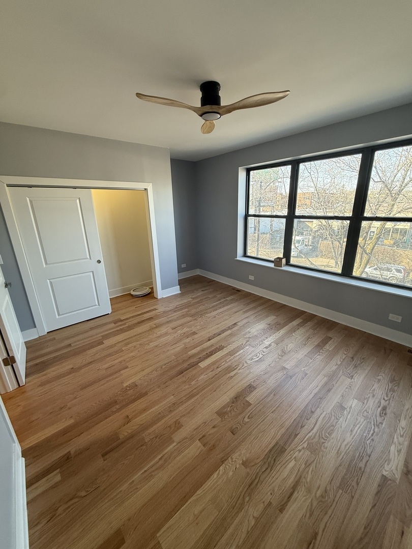 2157 N Western Avenue Unit: 2