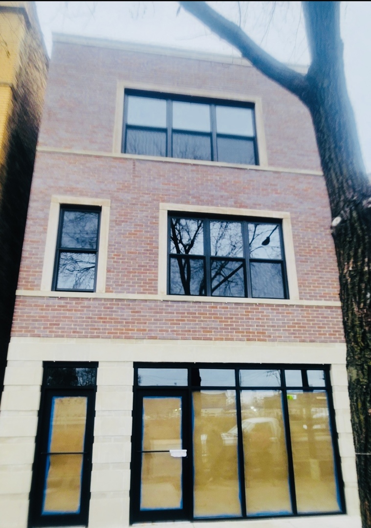 2157 N Western Avenue Unit: 2