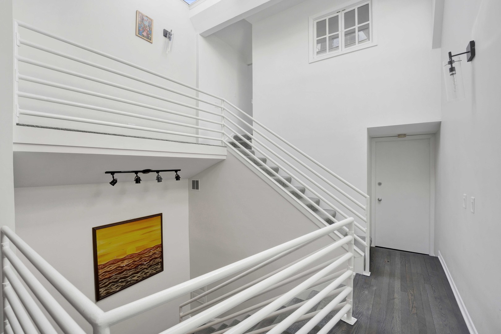 623 W DRUMMOND Place Unit: 6