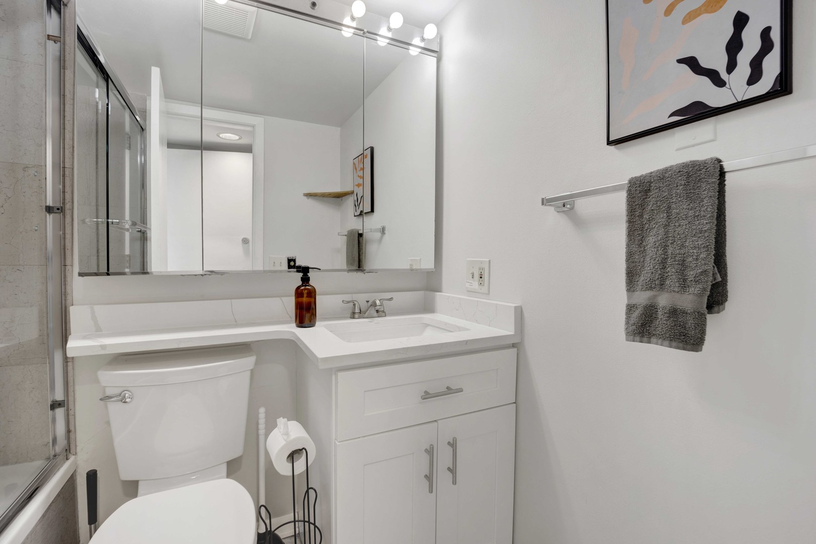 623 W DRUMMOND Place Unit: 6