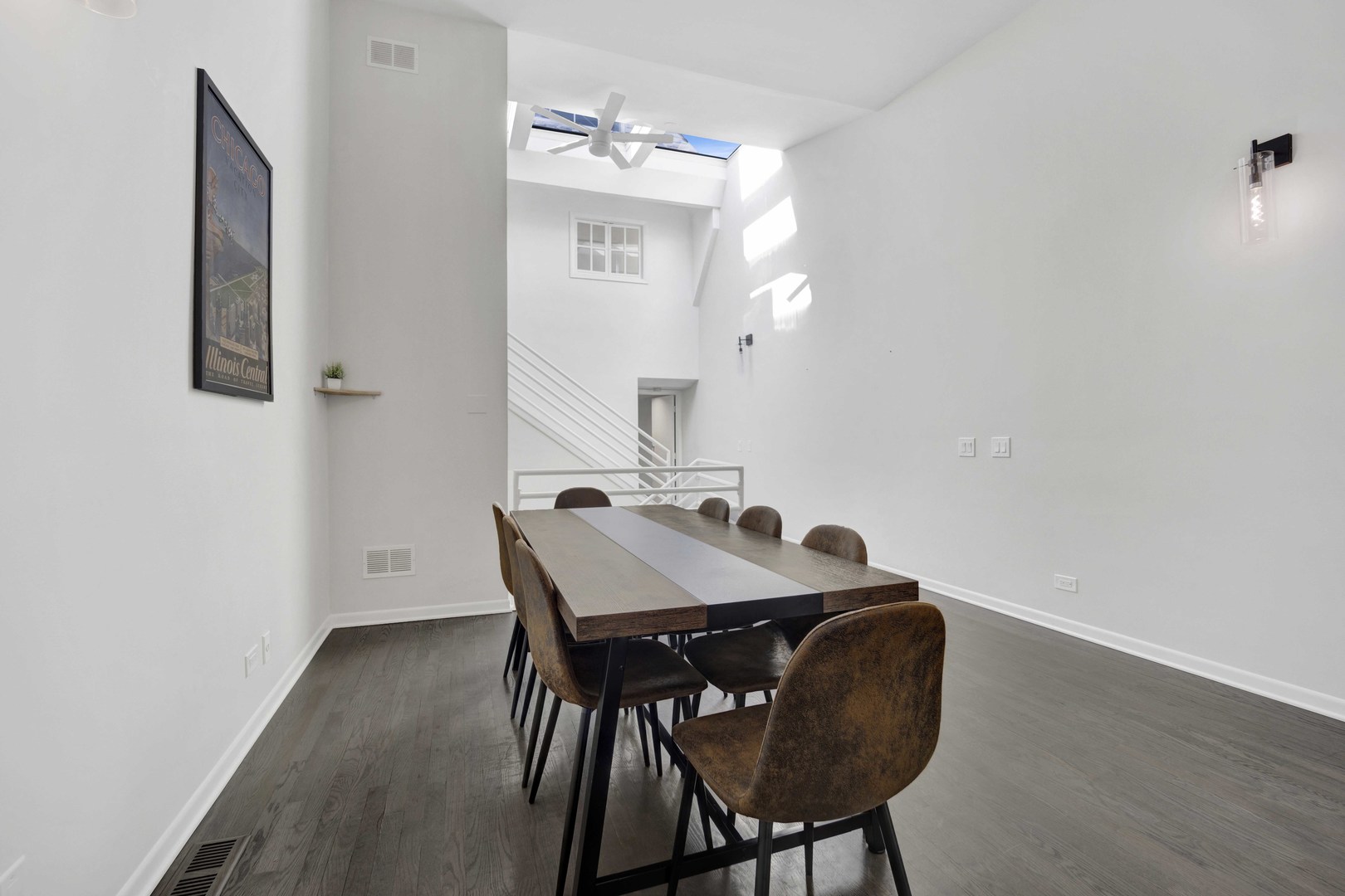 623 W DRUMMOND Place Unit: 6