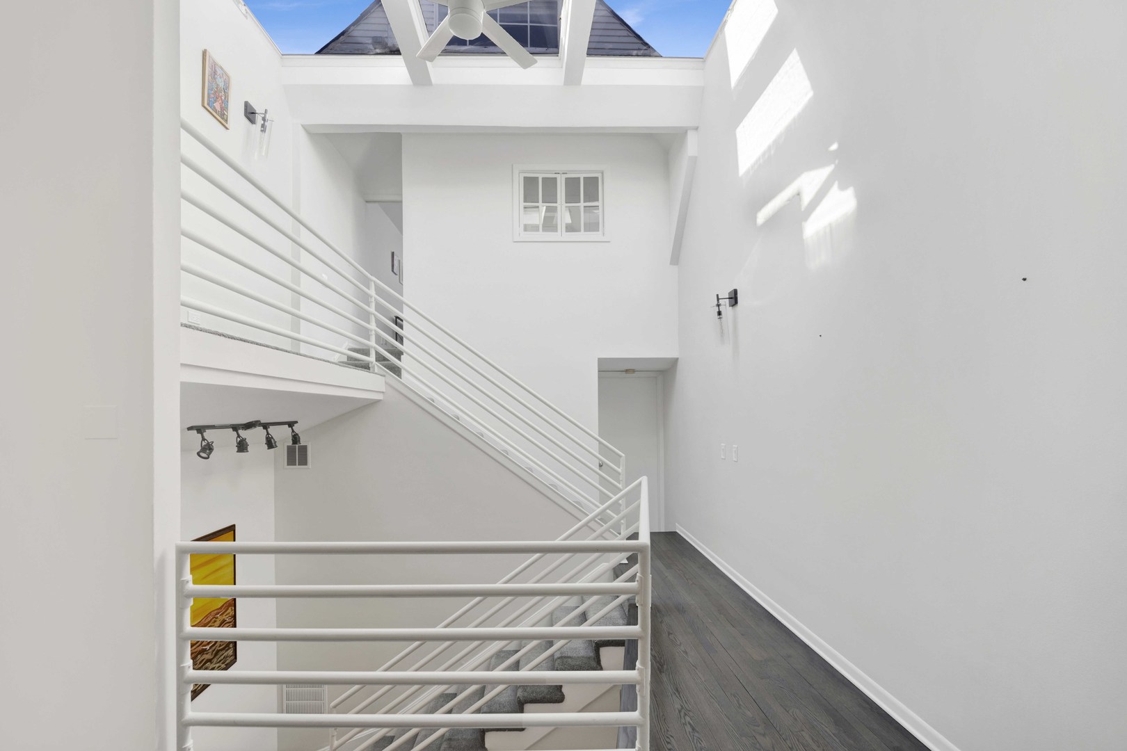 623 W DRUMMOND Place Unit: 6