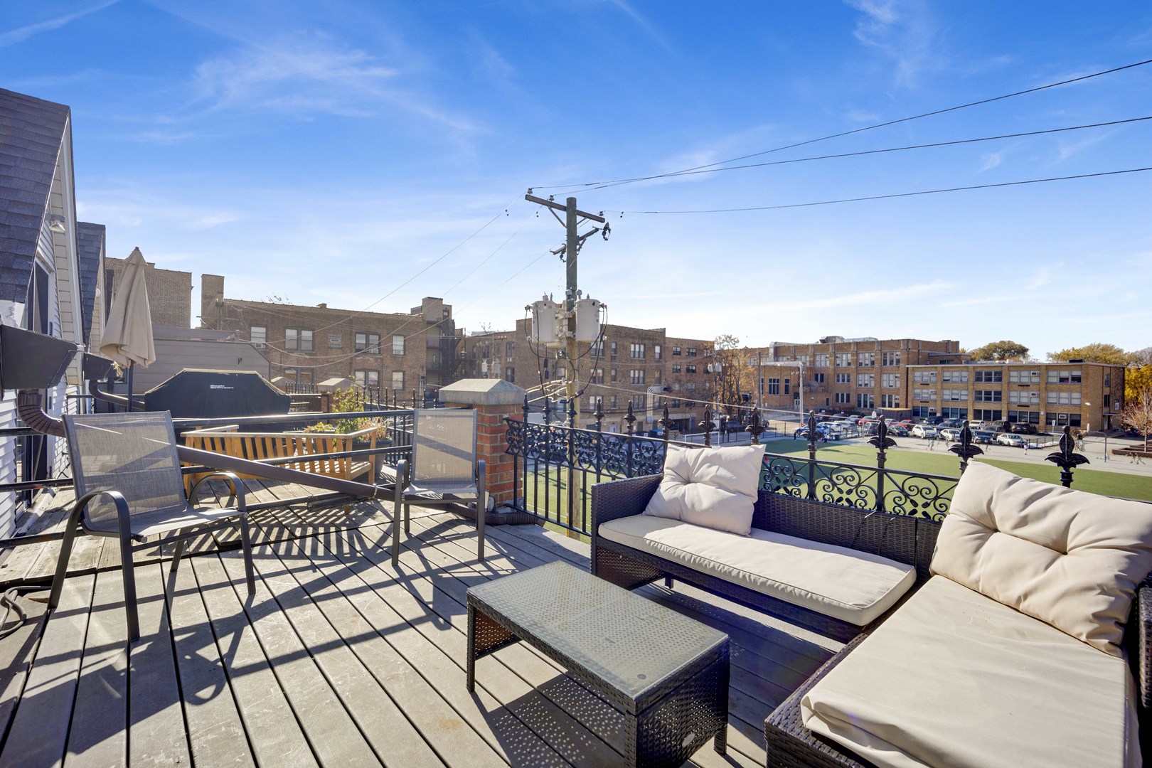 623 W DRUMMOND Place Unit: 6