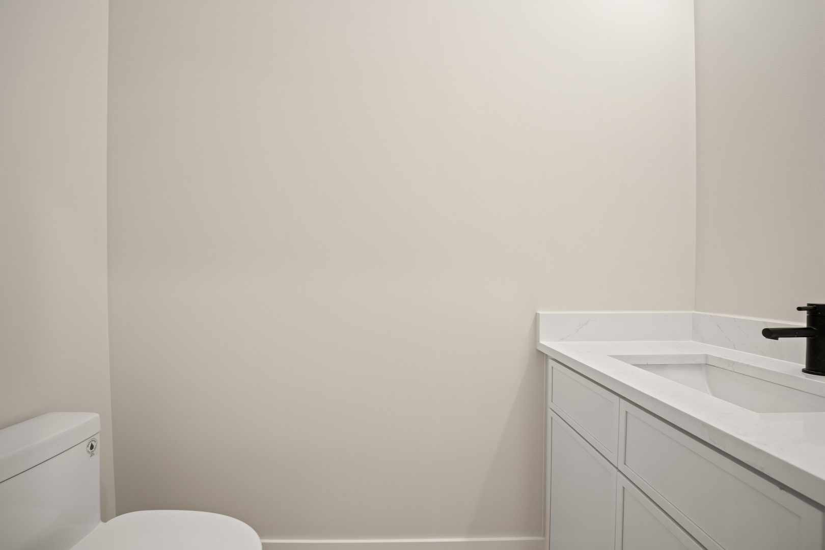 4353 N Richmond Avenue Unit: 1N