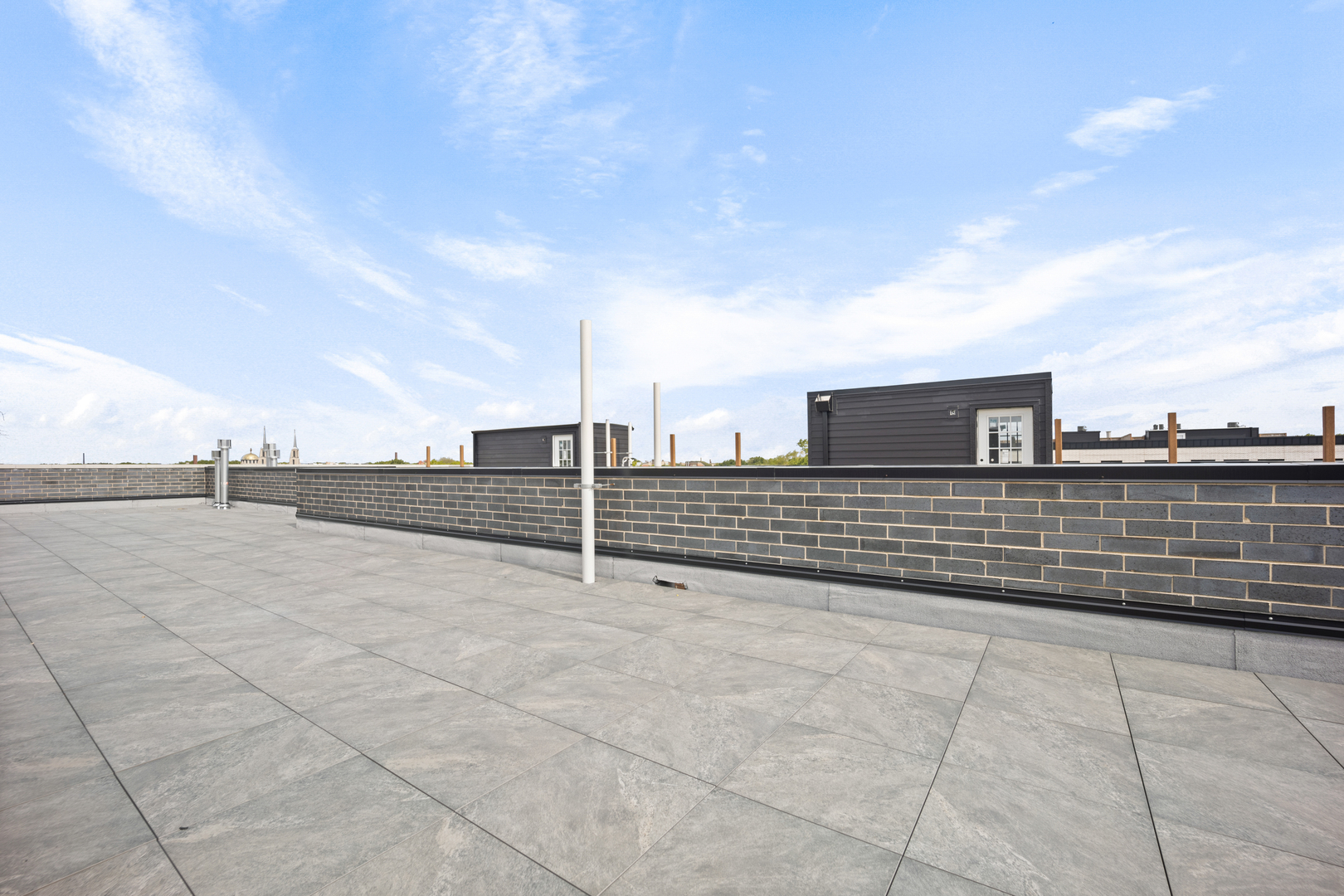 4353 N Richmond Avenue Unit: 3S