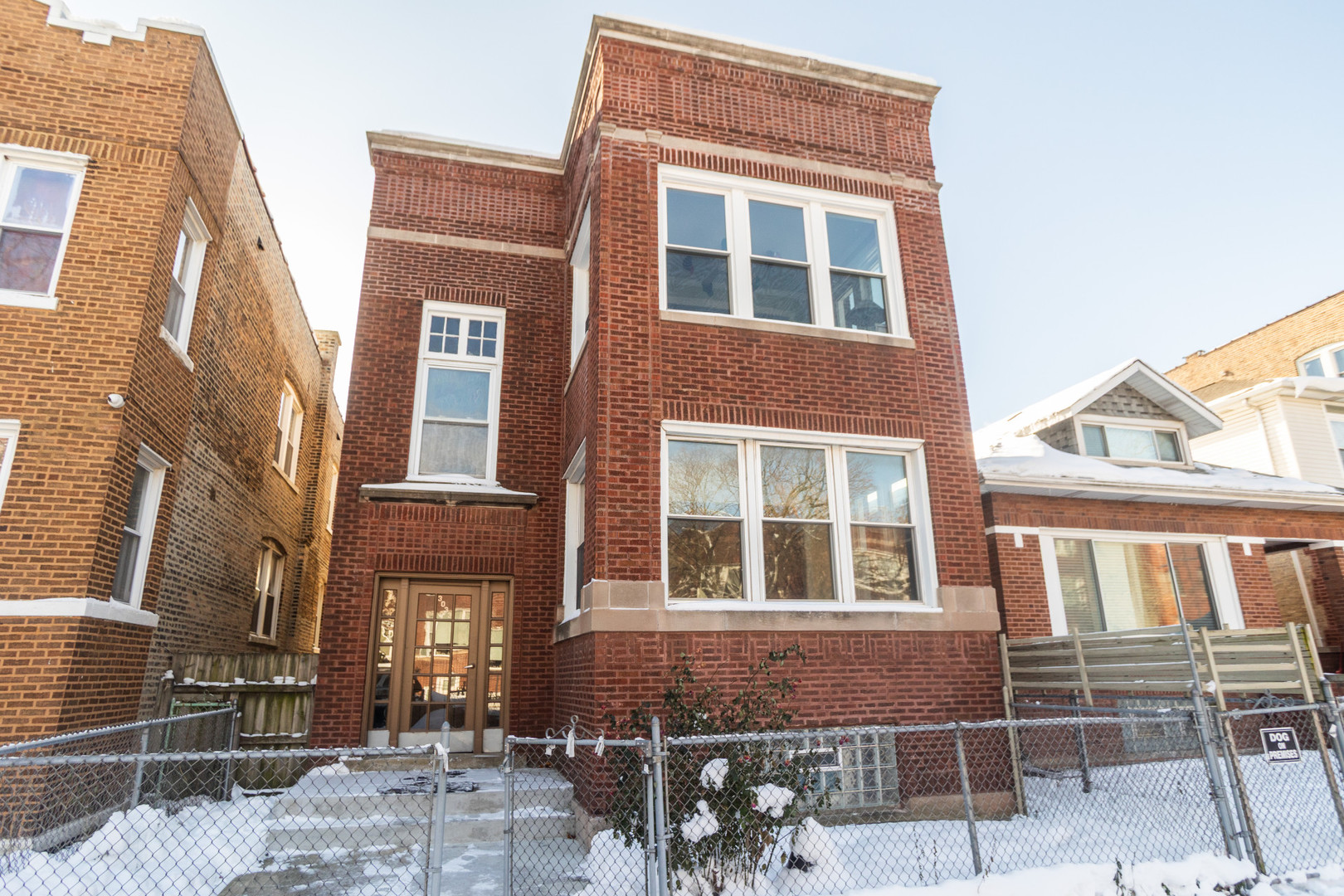 3033 W Gunnison Street Unit: 1