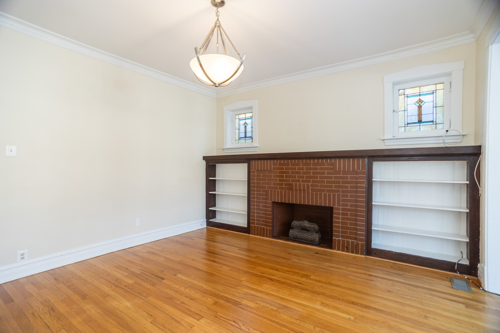 3033 W Gunnison Street Unit: 1