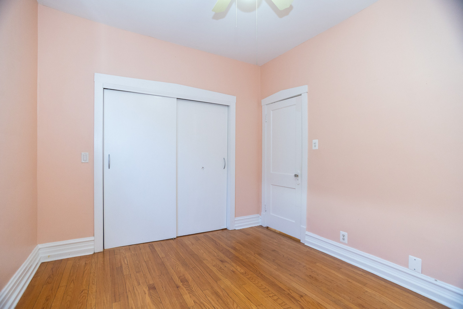 3033 W Gunnison Street Unit: 1