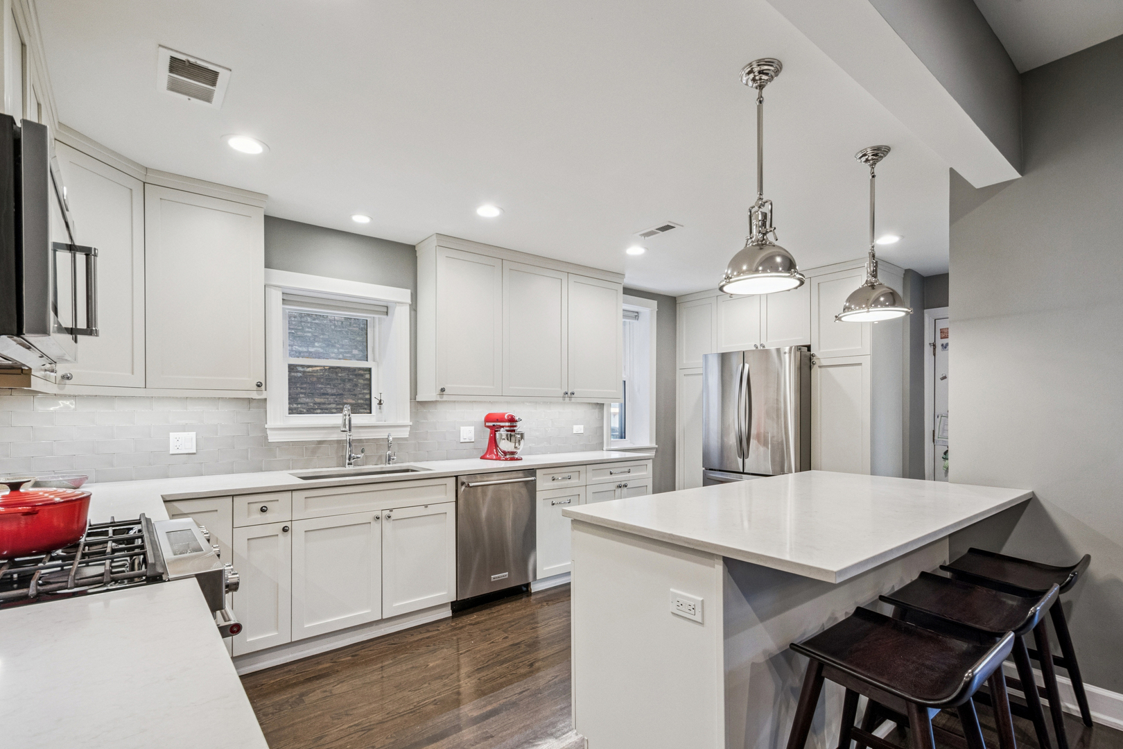 926 W Margate Terrace Unit: 1W