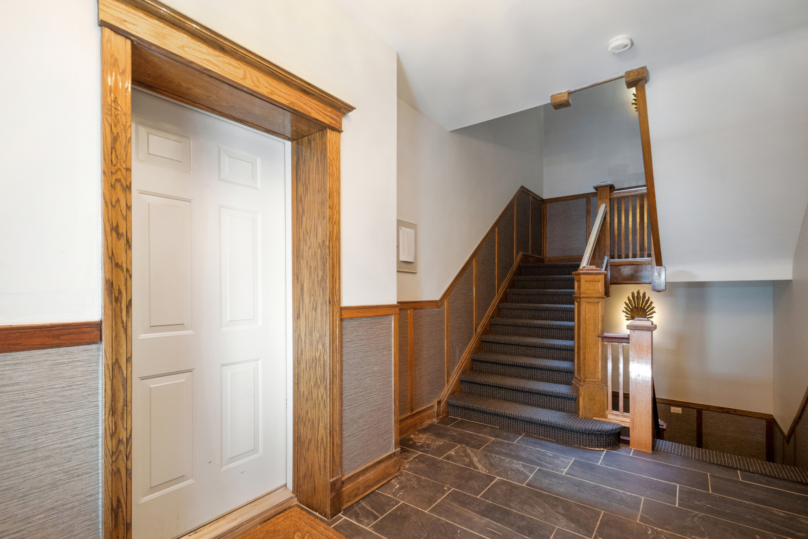 926 W Margate Terrace Unit: 1W