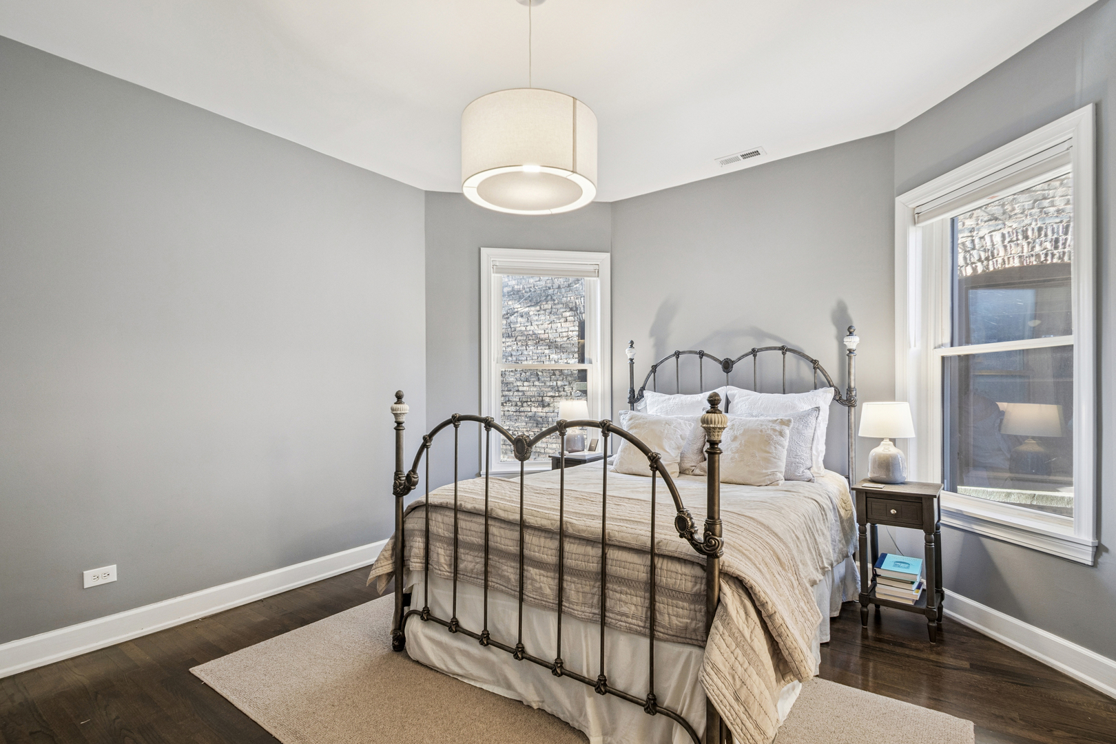 926 W Margate Terrace Unit: 1W
