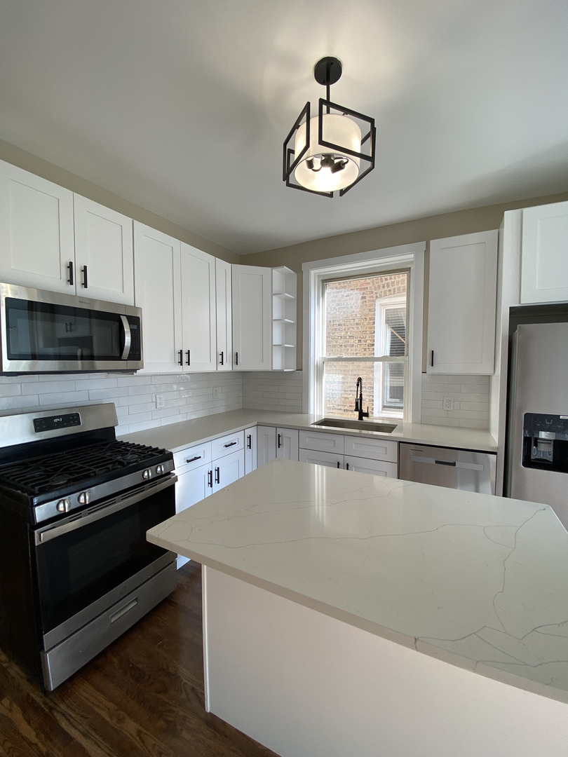 3749 W Wrightwood Avenue Unit: 1