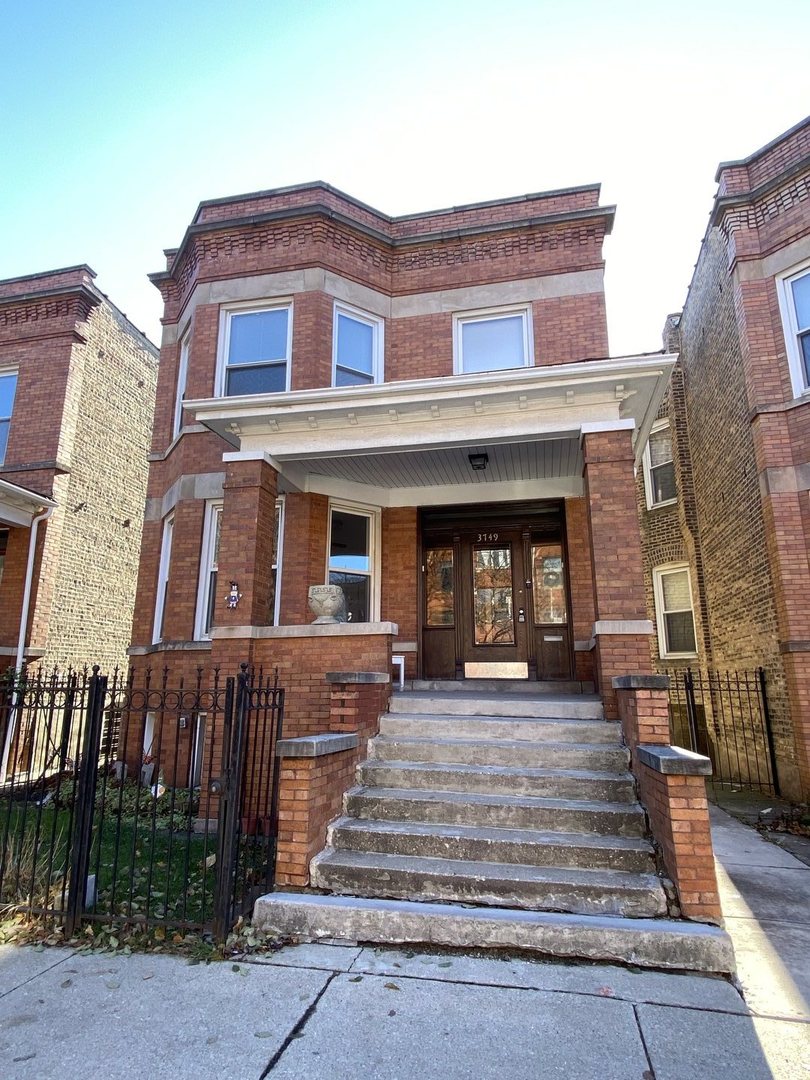 3749 W Wrightwood Avenue Unit: 1