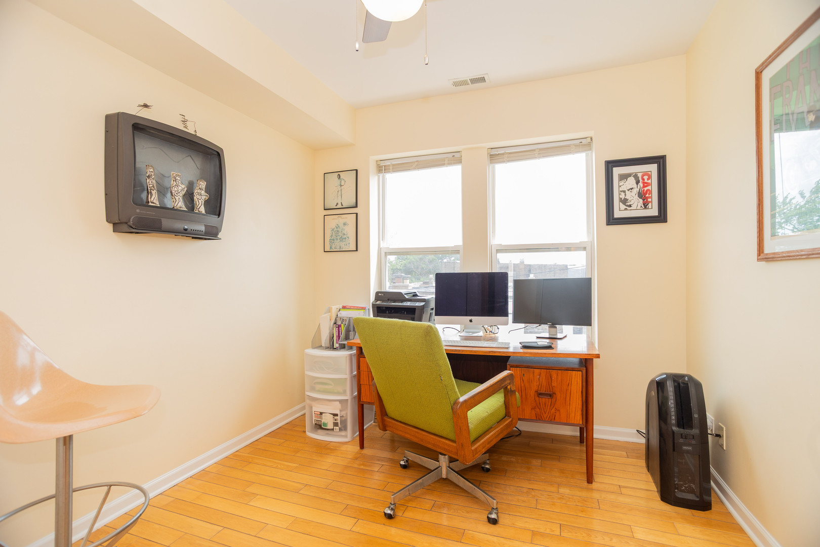 4750 N Albany Avenue Unit: 3