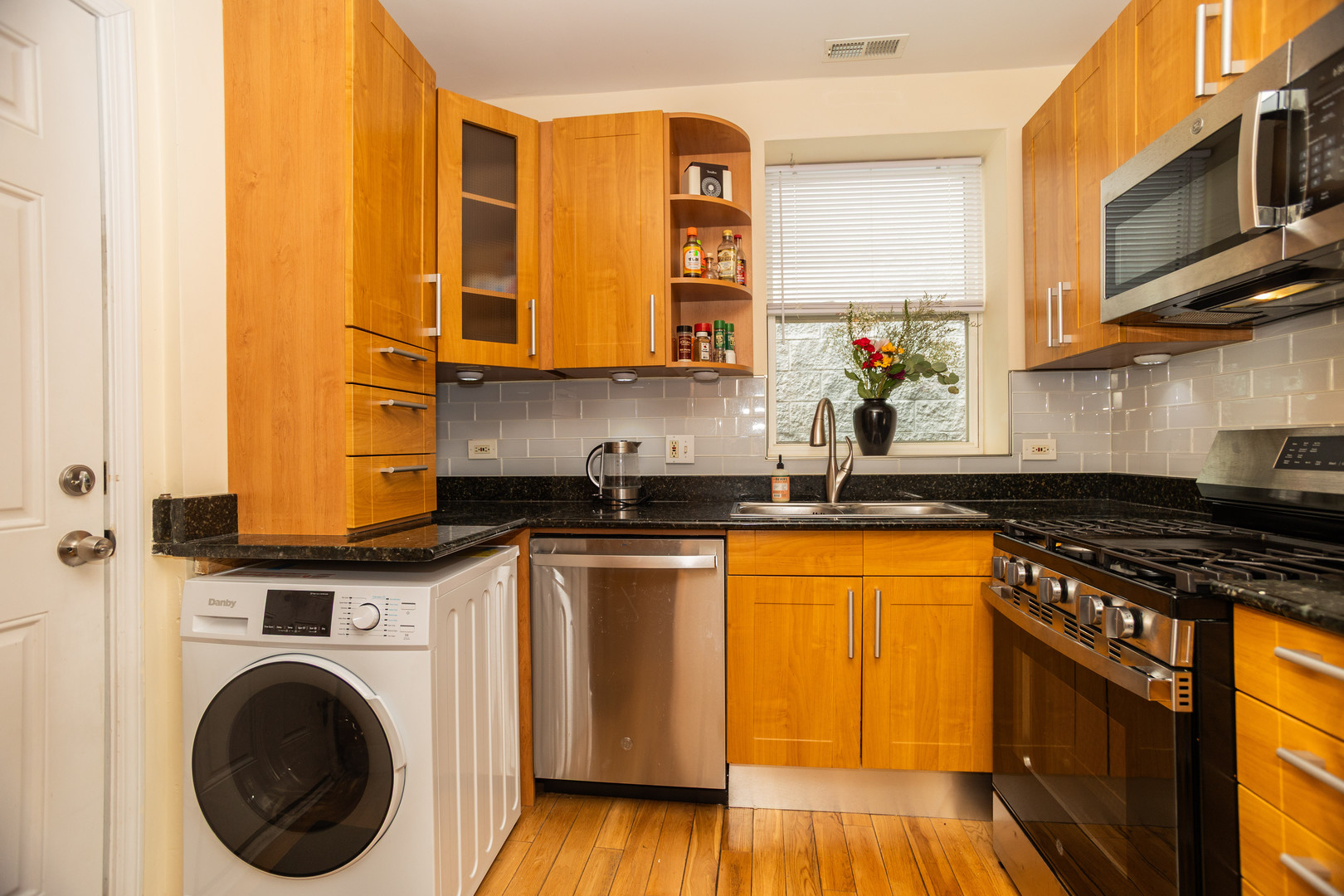 4750 N Albany Avenue Unit: 3