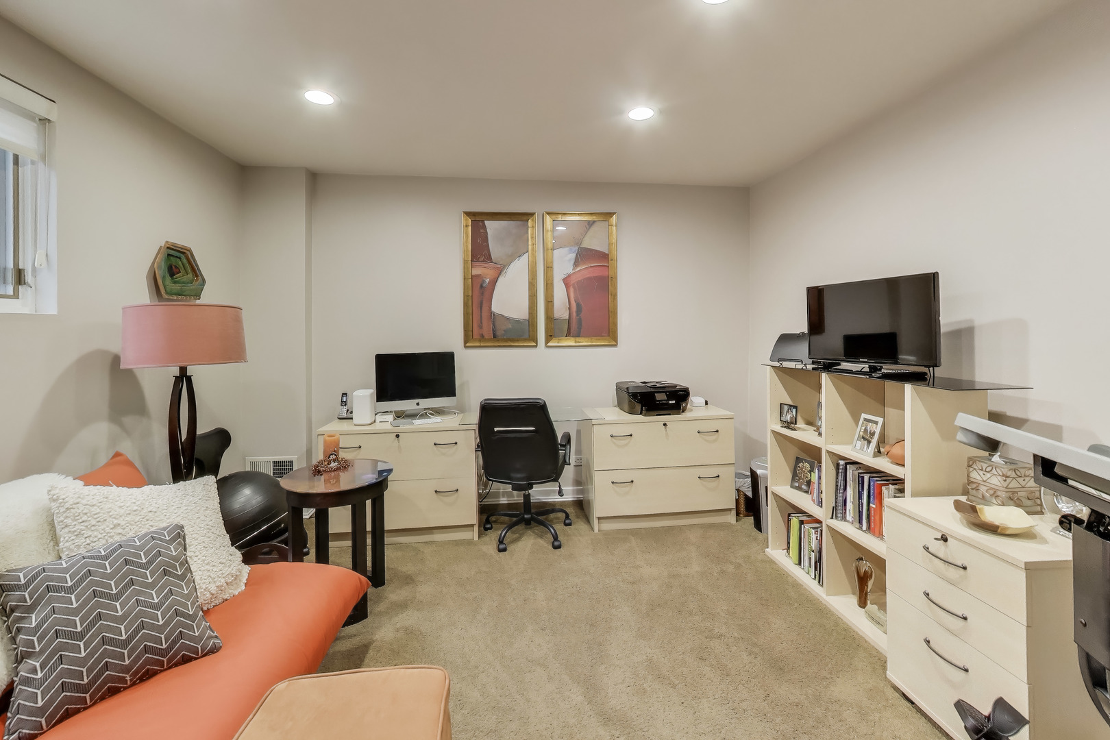 664 N PEORIA Street Unit: 1N