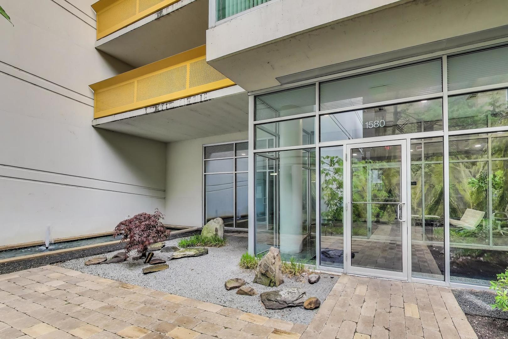 1580 sherman Avenue Unit: 906