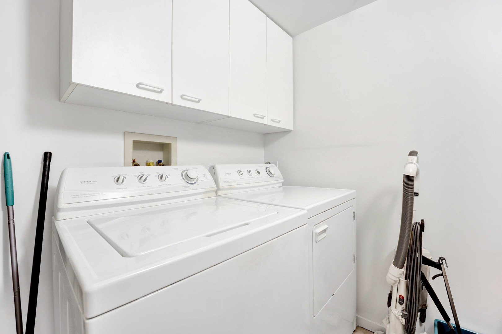 1580 sherman Avenue Unit: 906