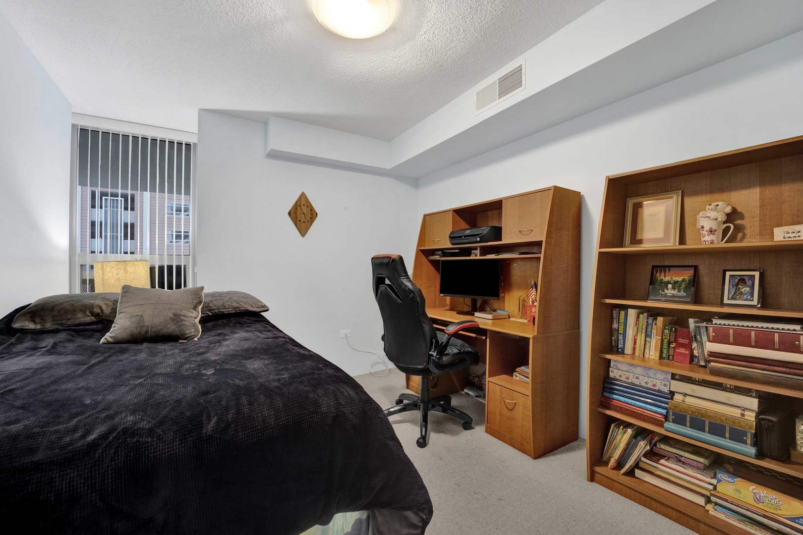 1580 sherman Avenue Unit: 906